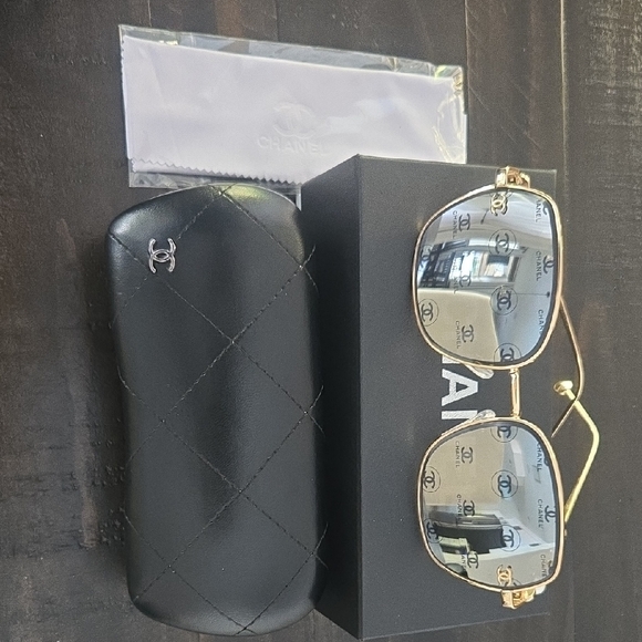 CHANEL Sunglasses  Gold  Frame Square - Picture 4 of 9